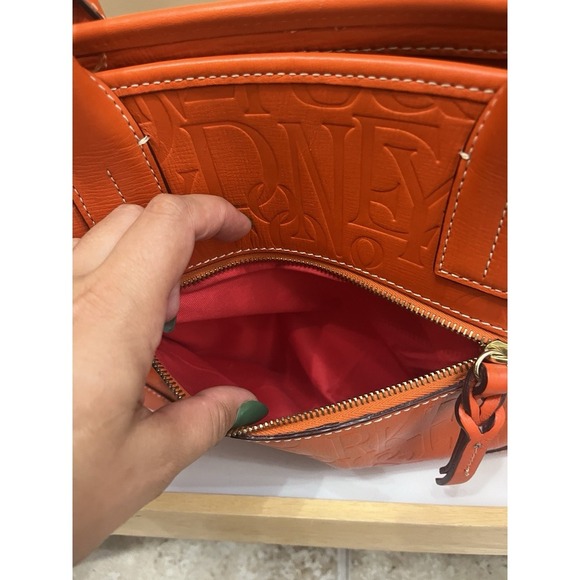 Dooney Bourke Russel Orange Embossed Logo Retro GRAFICA Graffiti Large - Picture 9 of 16